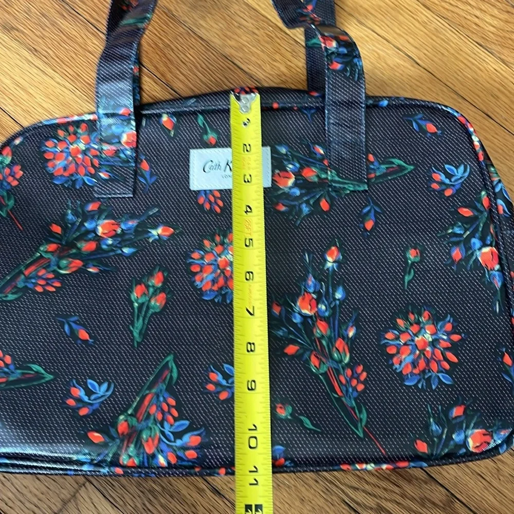 Cath Kidston MFS Large Boxy Zip Bag Darling Midscale Navy